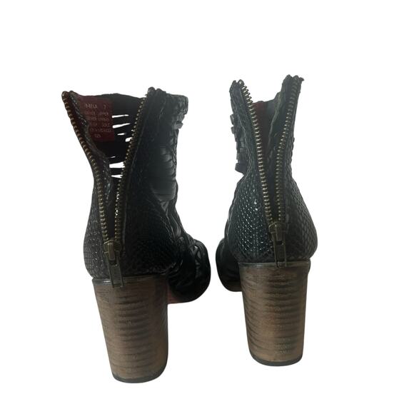 Freebird Bela Black Leather Peep Toe Heeled Sandals Size 7 - Picture 10 of 15